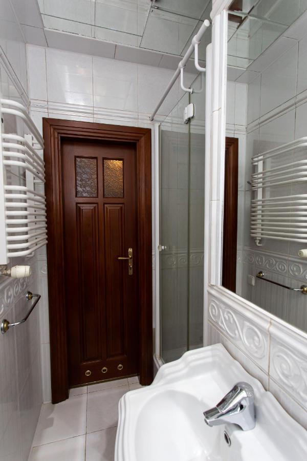 Центр. Вулиця Липова. 3 Кімнати Apartment Ternopil Exterior photo